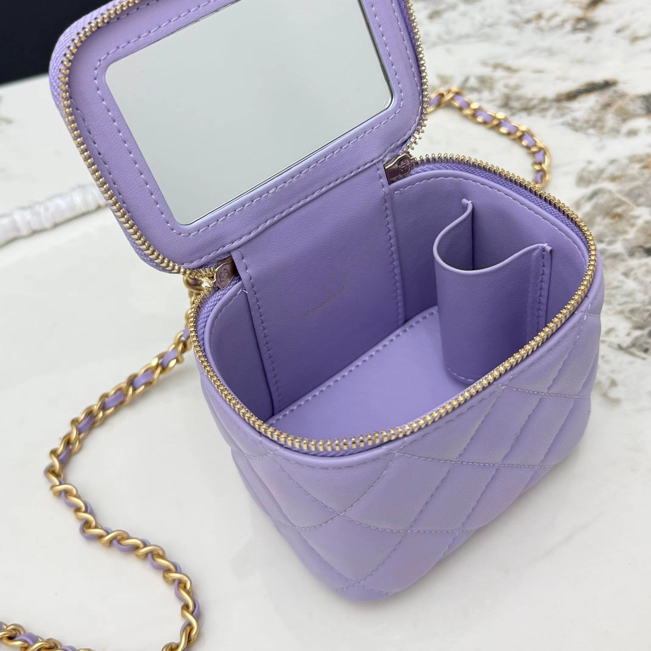 Lavender Purple Quilted Leathe – обзор и цена Chain Crossbody Quilted