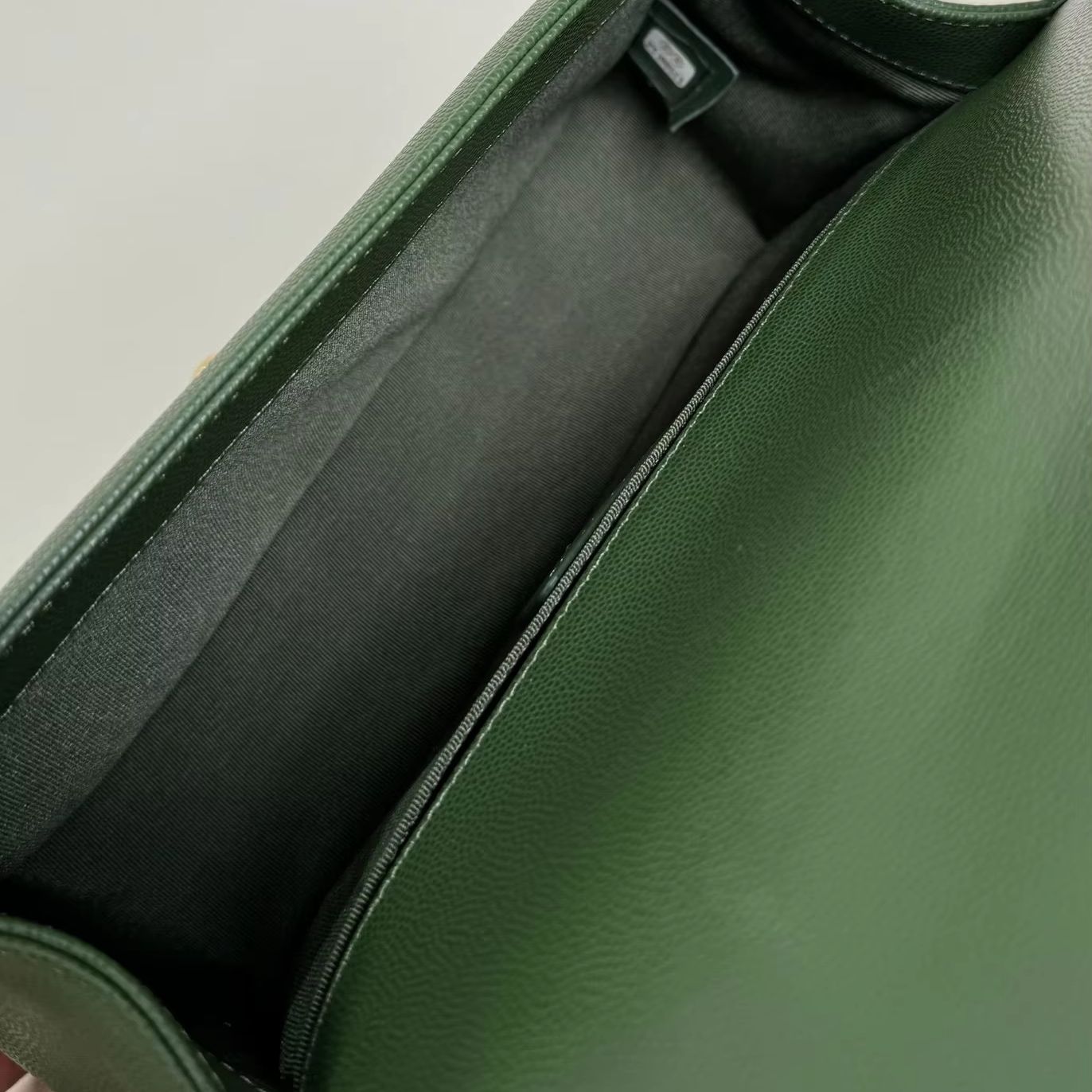 Olive green herringbone quilte – обзор и цена Chain Crossbody Quilted